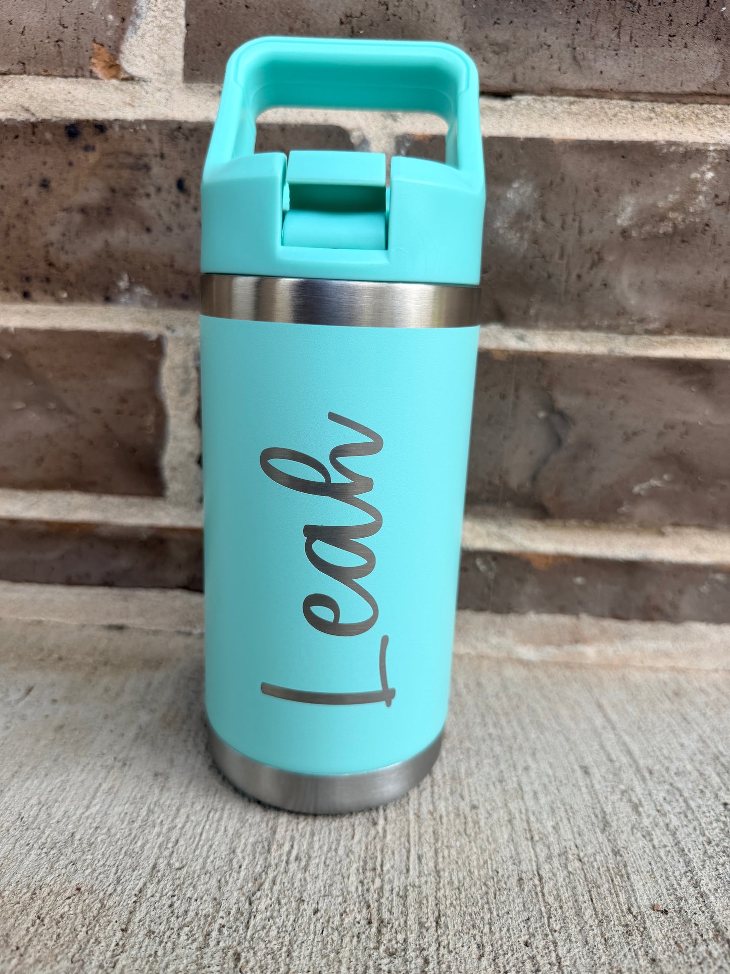 Kids Personalized Stainless Steel Tumbler with Handle – Custom Engraved Name – Spill‑Resistant Lid – Bright Color Options