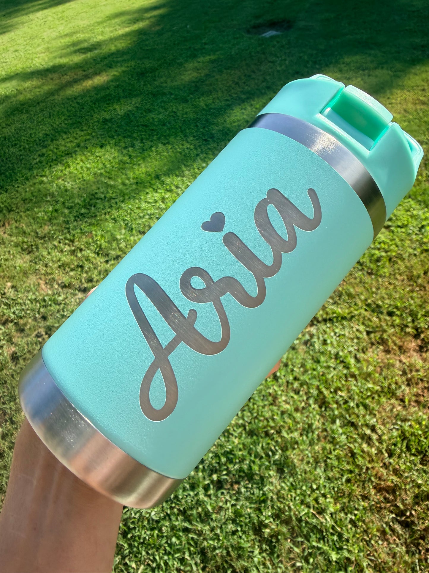 Kids Personalized Stainless Steel Tumbler with Handle – Custom Engraved Name – Spill‑Resistant Lid – Bright Color Options