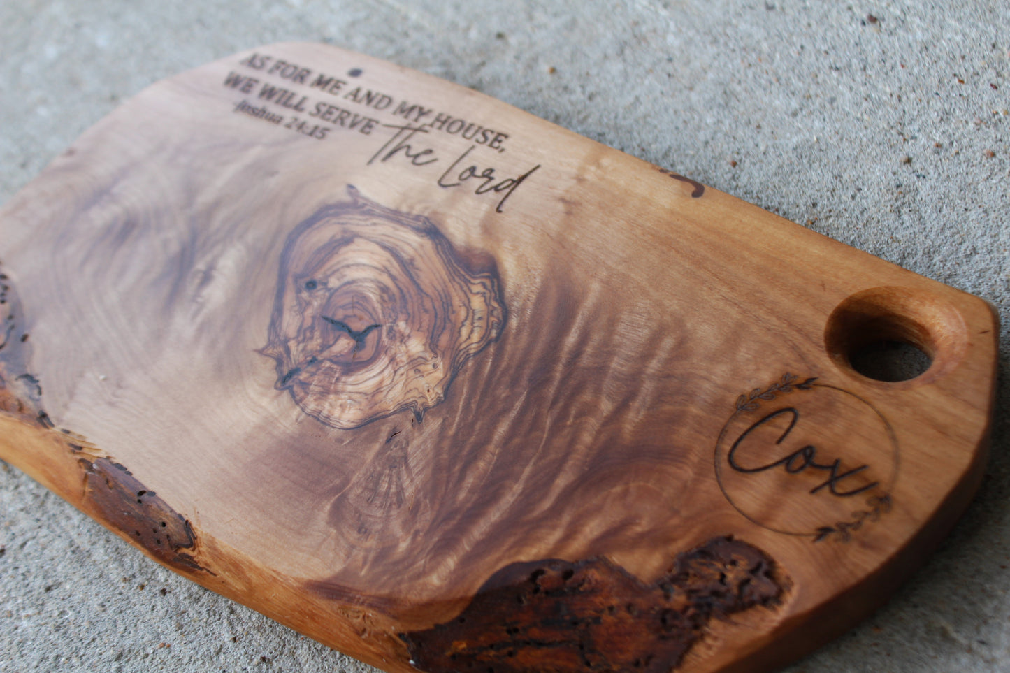 Cutting Board with Handle